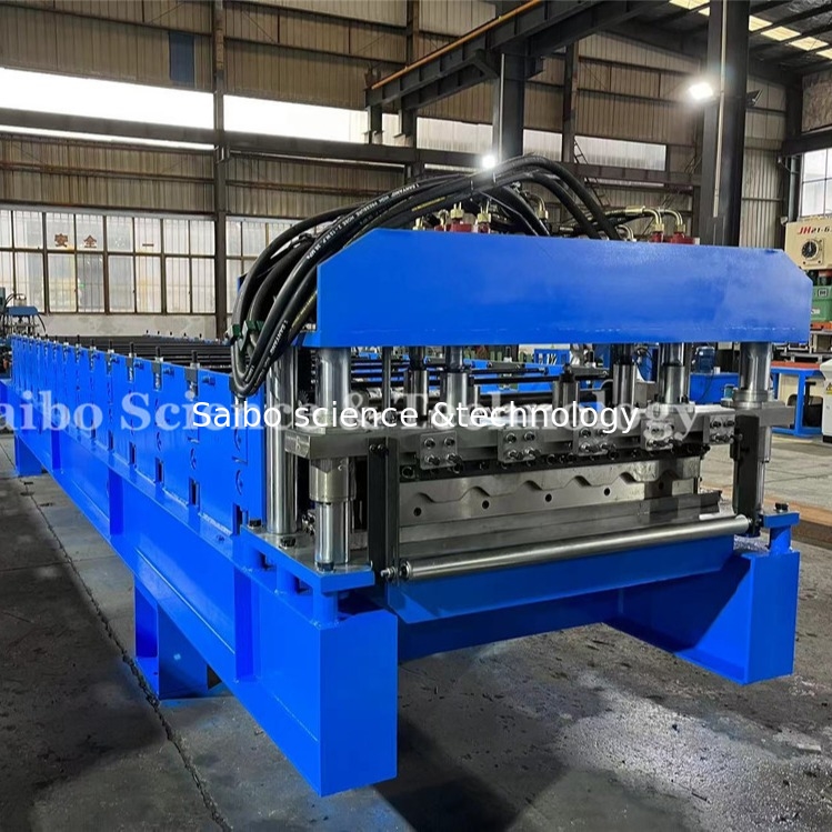 0.4-0.6mm Thickness Range Tile Roll Forming Machine With Chain Drive System For Tiles